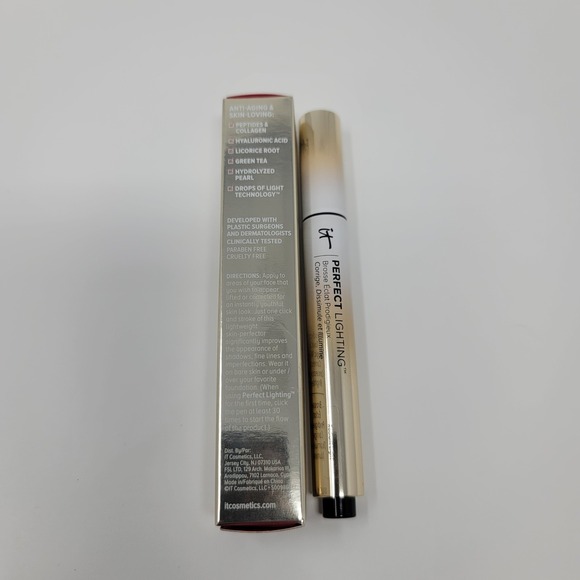 IT Cosmetics Perfect Lighting Radiant Touch Magic Wand Concealer Radiant Light - Picture 6 of 7